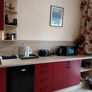 https://maria-louisa-apartment.sofiahotelsbg.com