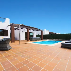 5 Star Luxury Villa, Private Heated Pool, Golf & Sea Views. Caleta De Fuste